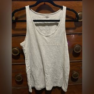 Grey tank